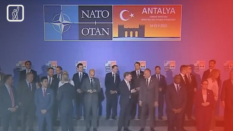 ტაბულა: საქართველო-NATO-ს პარლამენტთაშორის საბჭოს მუშაობა შეუჩერდა